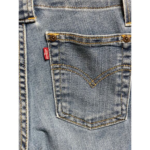 Vintage Levi's women's juniors flare jeans 2 snap closure 2002 light denim blue‎ - Picture 8 of 8